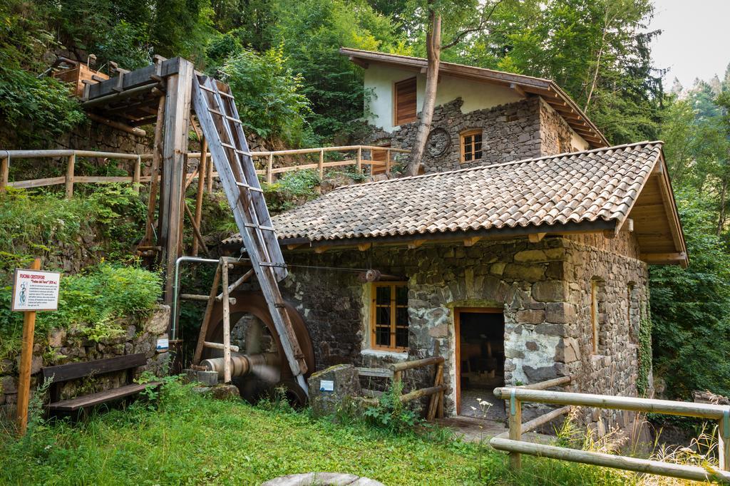 Hostel L'Ost - Ostello Di Grumes Exterior foto